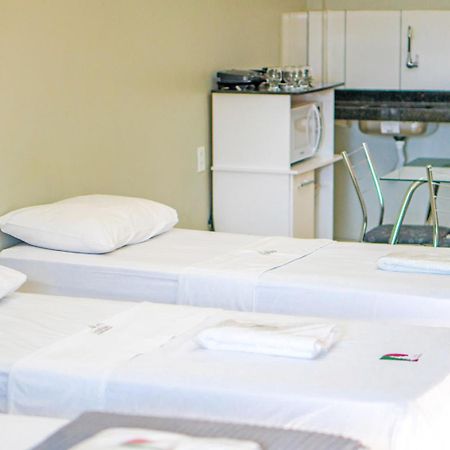 Pinheiro Flat Hotel Ibiapina エクステリア 写真